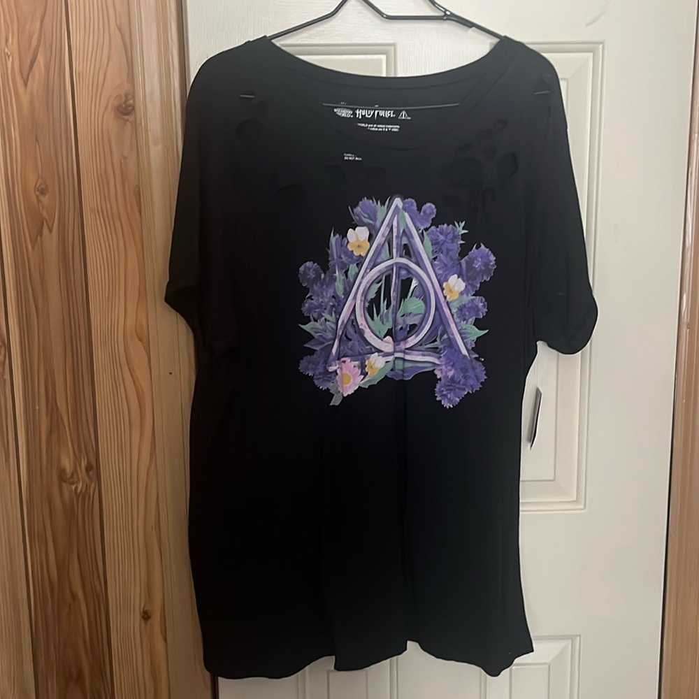 Brand new Harry Potter t-shirt! Size 2x-never worn